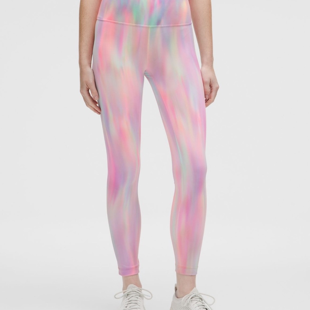 ***BRAND NEW WITH TAGS*** SOLD OUT 
Lululemon Athletica Prism Psychedelic Wash